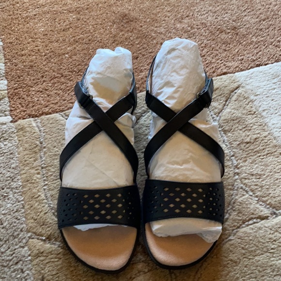 Naturalizer Shoes - Naturalizer Soul janessa black sandals size 9 1/2M